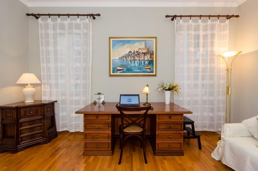 Apartment Noemi โรวีน ภายนอก รูปภาพ