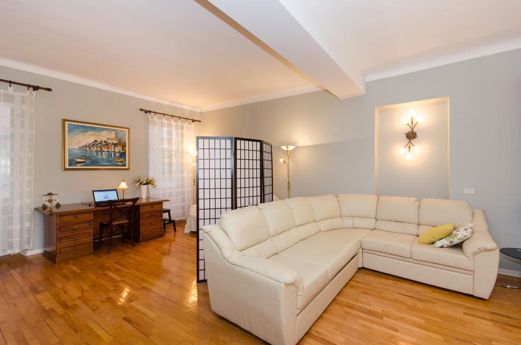 Apartment Noemi โรวีน ภายนอก รูปภาพ